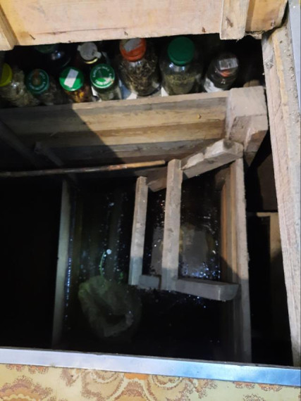 В Богучанах подземные воды подтапливают жилые кварталы (фото).