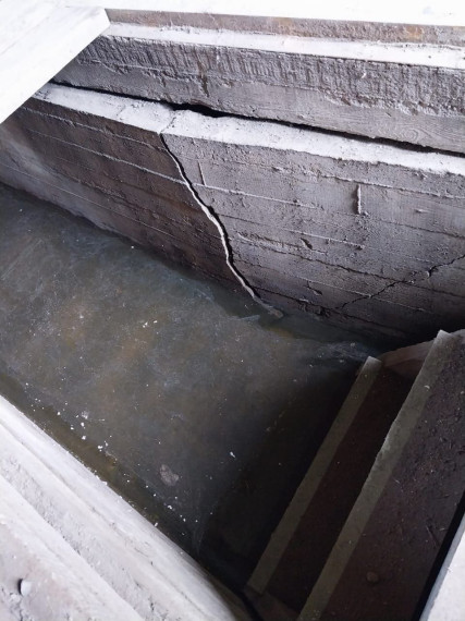 В Богучанах подземные воды подтапливают жилые кварталы (фото).