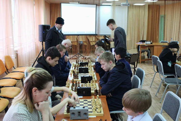 3 ноября 2019г. в Богучанской Центральной районной библиотеке прошел открытый районный турнир по шахматам, посвященный Дню народного единства..